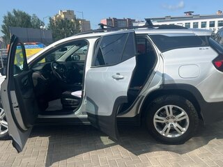 2021 GMC Terrain II Рестайлинг, серебристый, 2011450 рублей, вид 4