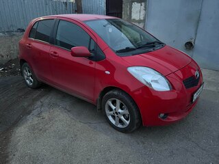 2007 Toyota Yaris Multimode II, красный, 720000 рублей, вид 3