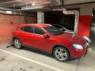 2016 Mercedes-Benz GLA 180 I (X156), красный, 1640000 рублей, вид 2