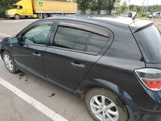 2009 Opel Astra H Рестайлинг, чёрный, 600000 рублей, вид 3