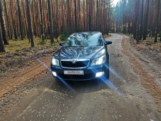 2013 Skoda Octavia II (A5) Рестайлинг, серый, 975000 рублей, вид 2