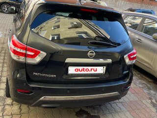 2015 Nissan Pathfinder IV, чёрный, 1800000 рублей, вид 3