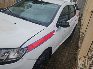 2016 Renault Logan II, белый, 410000 рублей, вид 2