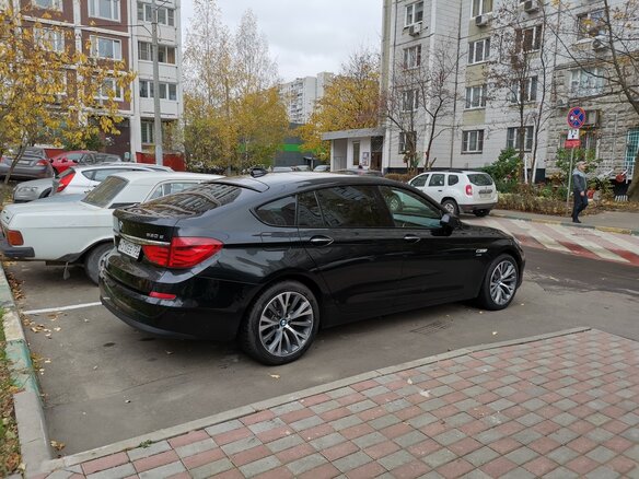 2011 BMW 5 серии 530d xDrive VI (F10/F11/F07), чёрный - вид 4