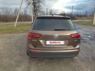 2019 Volkswagen Tiguan II, коричневый, 2300000 рублей, вид 3