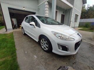 2011 Peugeot 308 I Рестайлинг, белый, 470000 рублей, вид 3