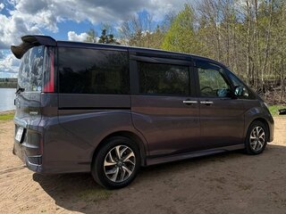 2017 Honda Stepwgn Spada V, фиолетовый, 1800000 рублей, вид 5