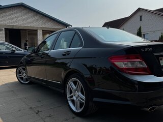 2009 Mercedes-Benz C-Класс 300 III (W204), чёрный, 1500000 рублей, вид 4