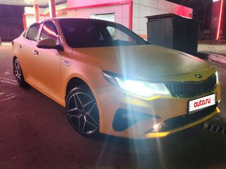 2019 Kia Optima IV Рестайлинг, жёлтый, 1200000 рублей, вид 2