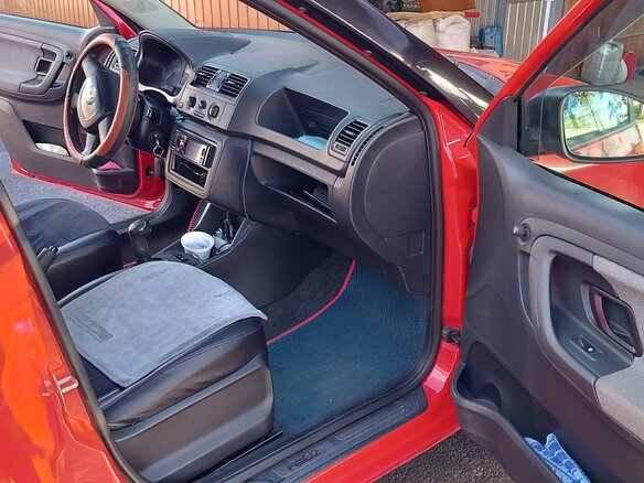 2012 Skoda Fabia II Рестайлинг, красный, 389000 рублей - вид 5