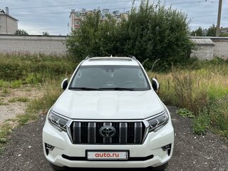 2017 Toyota Land Cruiser Prado 150 Series Рестайлинг 2, белый, 6450000 рублей, вид 2