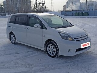 2010 Toyota ISis I Рестайлинг, белый, 1400000 рублей, вид 1