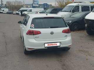 2016 Volkswagen Golf VII, белый, 1800000 рублей, вид 5