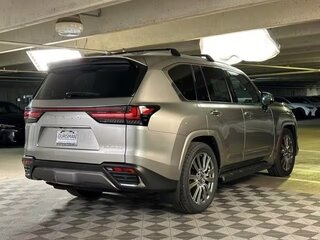 2026 Lexus LX 600 IV, серебристый, 19645979 рублей, вид 3