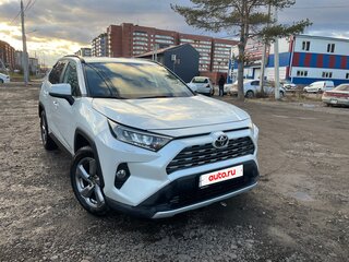 2019 Toyota RAV4 V (XA50), белый, 3650000 рублей, вид 1