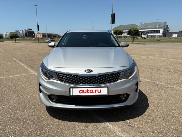 2016 Kia Optima IV, серебристый, 1900000 рублей