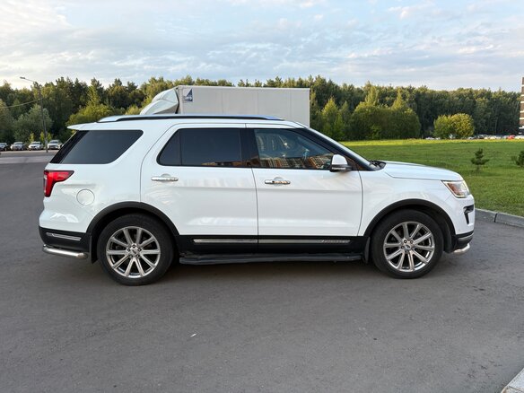2018 Ford Explorer V Рестайлинг 2, белый - вид 3