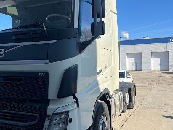 2015 Volvo FH, серый, 7250000 рублей - вид 9