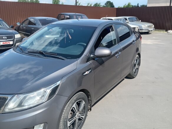 2011 Kia Rio III, серый, 850000 рублей - вид 2