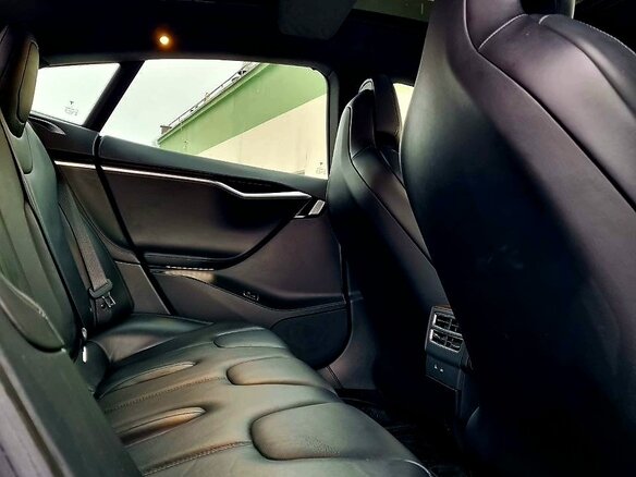 2017 Tesla Model S 90D I Рестайлинг, чёрный, 3150000 рублей - вид 31