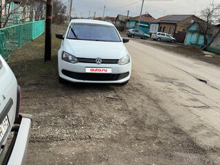 2014 Volkswagen Polo V, белый, 980000 рублей, вид 3