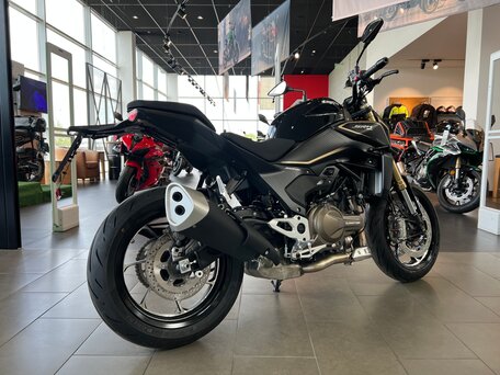 2026 QJMotor SRK 550, чёрный, 549000 рублей, вид 5
