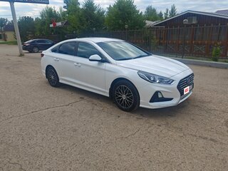 2019 Hyundai Sonata VII (LF) Рестайлинг, белый, 1820000 рублей, вид 3
