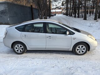 2009 Toyota Prius II Рестайлинг (XW20), серый, 1000000 рублей, вид 3