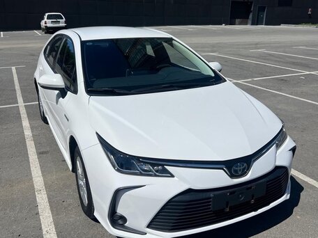 2020 Toyota Corolla XII (E210), белый, 1750000 рублей, вид 3