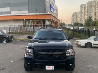 2008 Chevrolet Tahoe III, чёрный, 1900000 рублей, вид 3