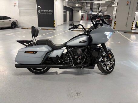 2024 Harley-Davidson Road Glide, серый, 3100000 рублей, вид 4