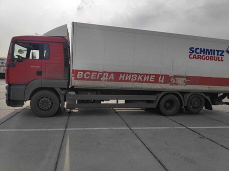 2007 MAN TGA, красный, 4150000 рублей, вид 2