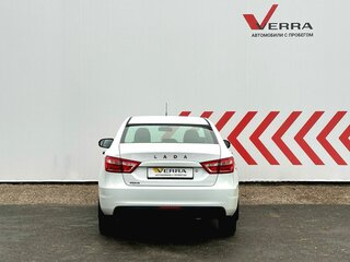 2017 Lada (ВАЗ) Vesta I, белый, 700000 рублей, вид 4