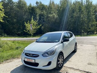 2011 Hyundai Solaris I, белый, 670000 рублей, вид 4