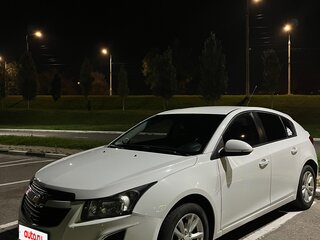 2015 Chevrolet Cruze I Рестайлинг, белый, 780000 рублей, вид 1