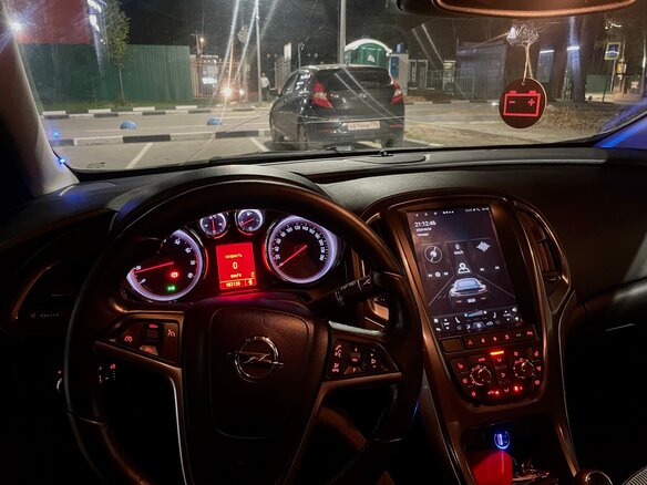 2011 Opel Astra J, чёрный, 400000 рублей - вид 11