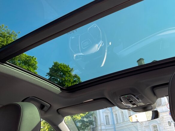 2021 Audi e-tron Sportback 50 I, чёрный, 4800000 рублей - вид 6