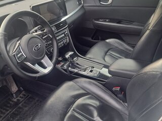 2020 Kia Optima IV Рестайлинг, белый, 1750000 рублей, вид 5