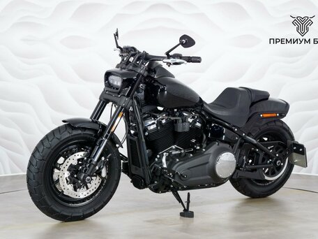 2018 Harley-Davidson Fat Bob, чёрный, 1677000 рублей, вид 3