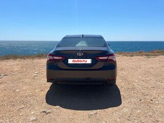 2020 Toyota Camry VIII (XV70), коричневый, 3333000 рублей, вид 4