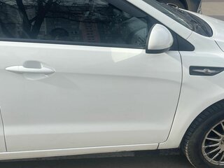 2014 Kia Rio 4-speed III, белый, 550000 рублей, вид 2