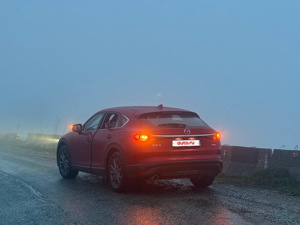 2023 Mazda CX-4 I Рестайлинг, красный, 2550000 рублей - вид 7