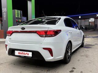 2019 Kia Rio IV, белый, 860000 рублей, вид 5