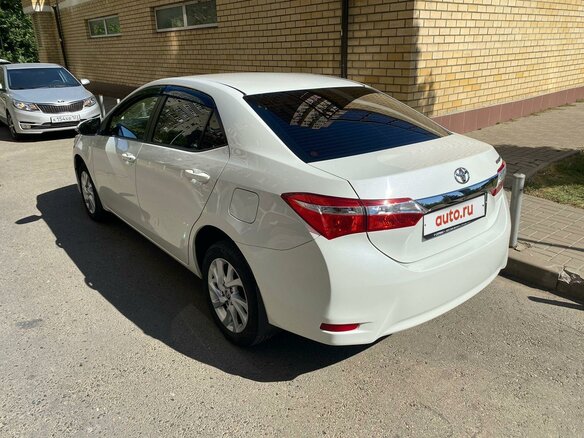 2016 Toyota Corolla XI (E160, E170, E180) Рестайлинг 1, белый, 1395000 рублей - вид 3