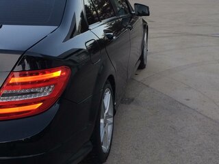 2013 Mercedes-Benz C-Класс 180 III (W204) Рестайлинг, чёрный, 1900000 рублей, вид 3