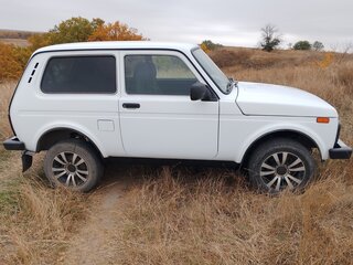 2016 Lada (ВАЗ) 2121 (4x4) I Рестайлинг, белый, 530000 рублей, вид 5