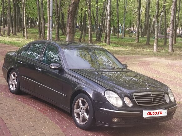 2004 Mercedes-Benz E-Класс 200 III (W211, S211), чёрный, 900000 рублей - вид 3