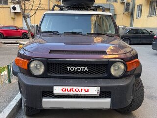 2006 Toyota FJ Cruiser, красный, 2100000 рублей, вид 2