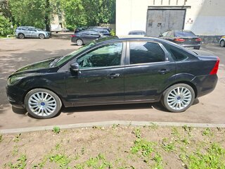2008 Ford Focus II Рестайлинг, чёрный, 700000 рублей, вид 4
