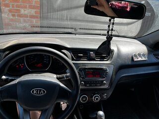 2011 Kia Rio 4-speed III, белый, 820000 рублей, вид 5